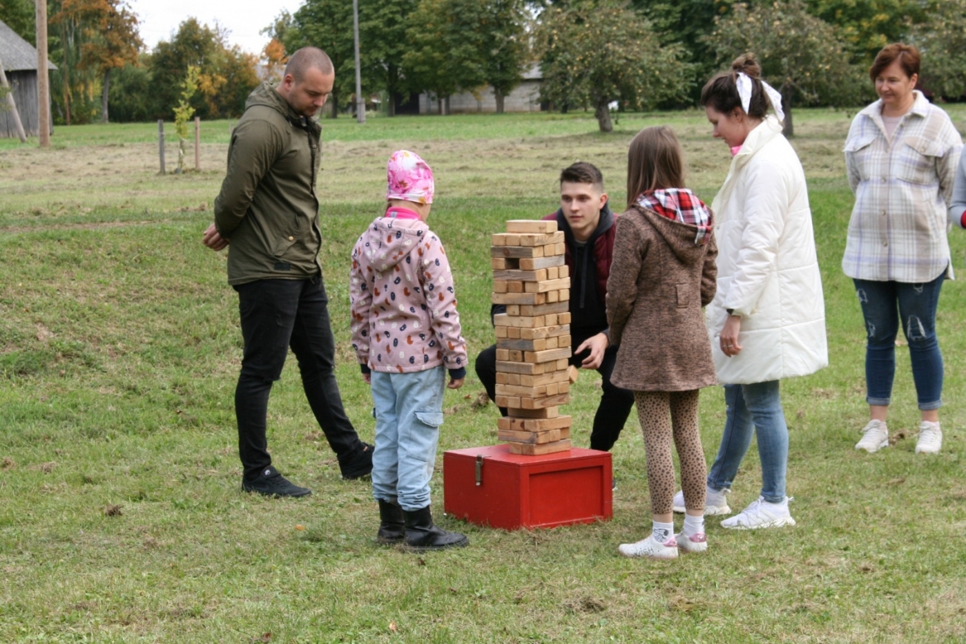 Aktīvās atpūtas diena "Visi uz Vilci!" rudenīgajā Vilces muižas parkā