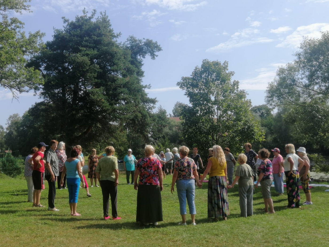 Senioru vasaras skola Zaļeniekos