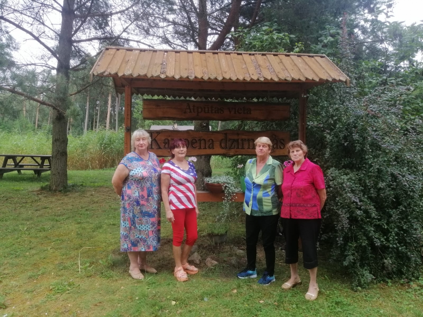 Senioru vasaras skola Zaļeniekos