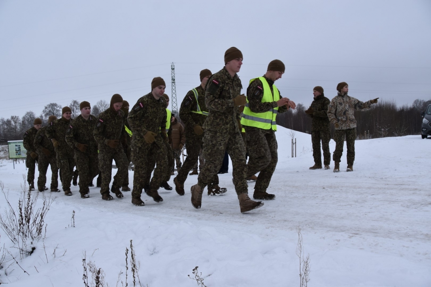 Piemiņas skrējiens par godu Latvijas Kara skolas brīvības cīņās 14 kritušajiem kadetiem