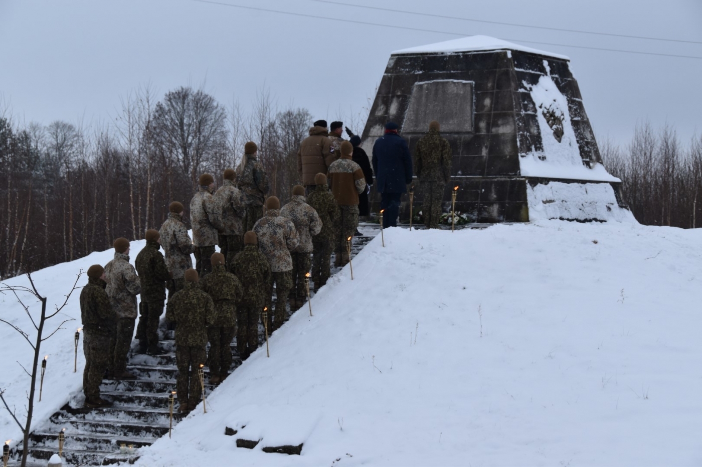 Piemiņas skrējiens par godu Latvijas Kara skolas brīvības cīņās 14 kritušajiem kadetiem