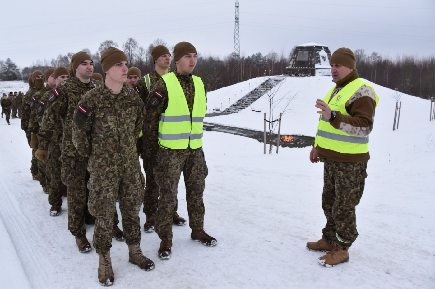 Piemiņas skrējiens par godu Latvijas Kara skolas brīvības cīņās 14 kritušajiem kadetiem