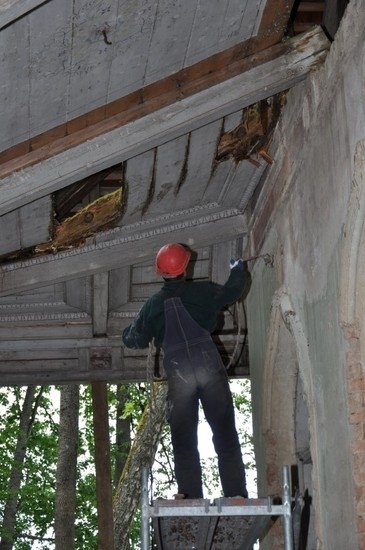 Vasaras skolā apgūst restaurācijas teorētiskās un praktiskās prasmes