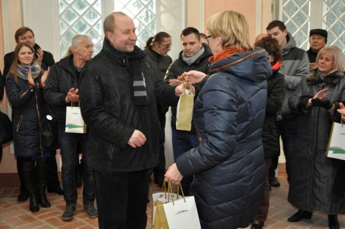 Foto: Pēc rekonstrukcijas atklāts Elejas Tējas namiņš