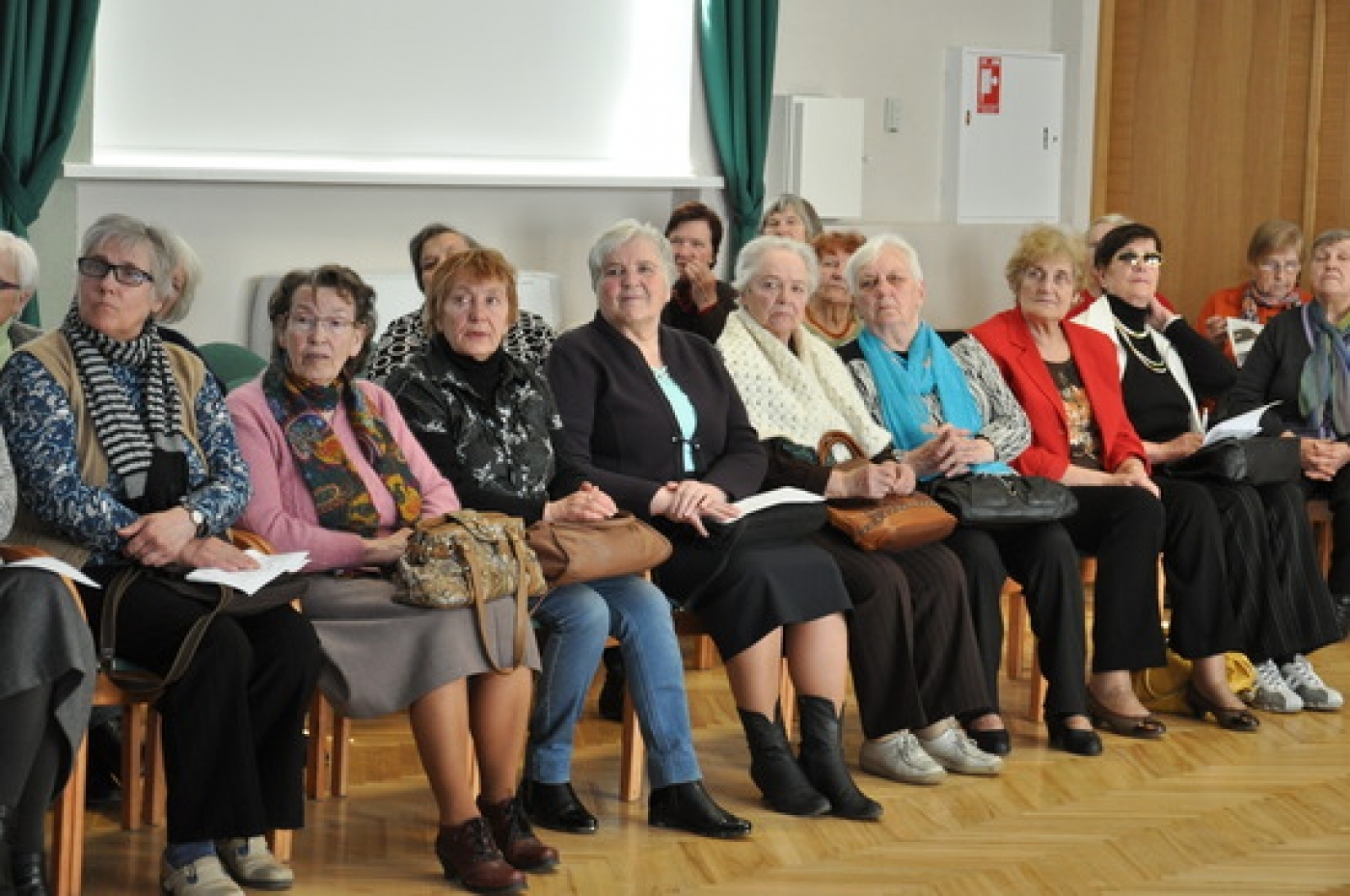 Seniori gūst zināšanas veselības veicināšanai semināros un praktiskos pasākumos