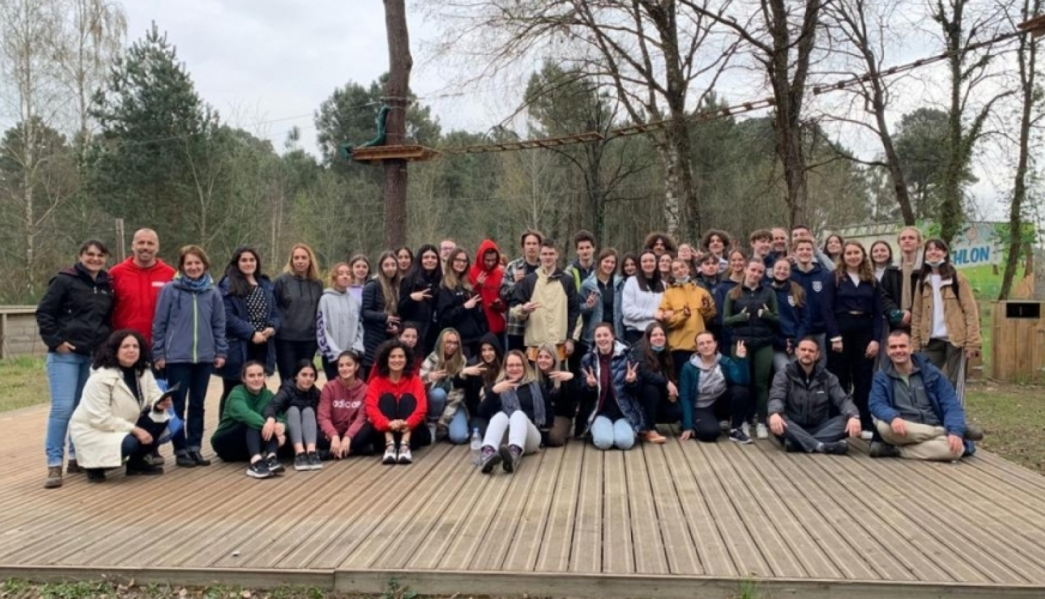 Elejas vidusskolas skolēni un pedagogi atgriezušies no vizītes Francijā