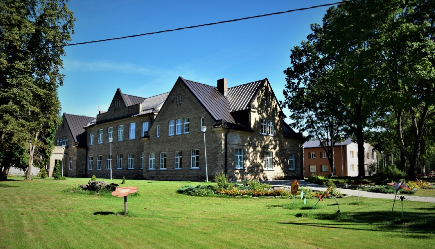 Kalnciema vidusskola