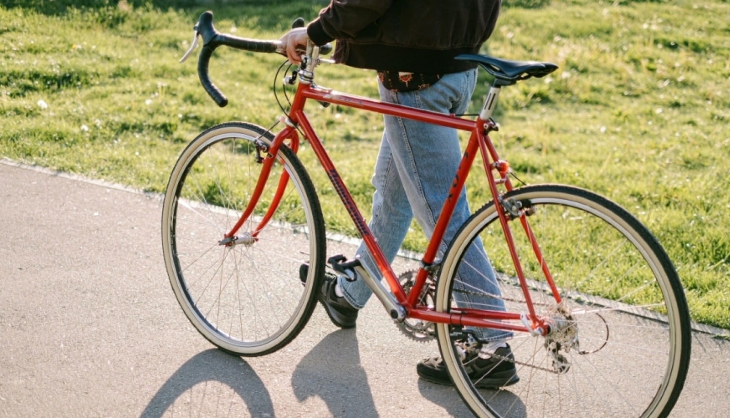Šogad Platonē iecerēts aizsākt gājēju un velosipēdu celiņa izbūvi