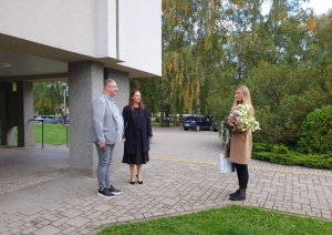 Šķibes pamatskolā viesojas Izglītības un zinātnes ministre