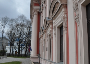 s1_12596.jpg